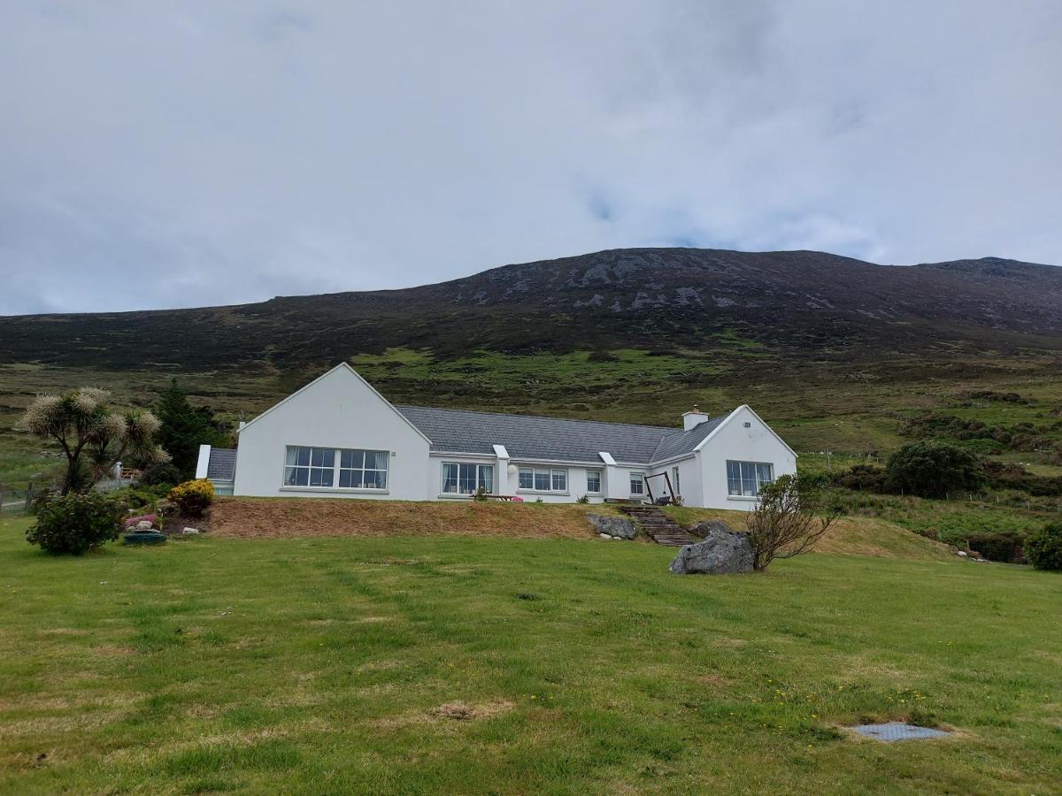 Minaun Cliff View Leilighet Keel  Eksteriør bilde